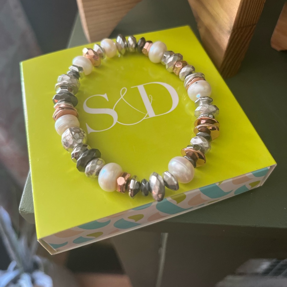 Stella & Dot mixed metals beaded stretch bracelet for larger wrist, EUC